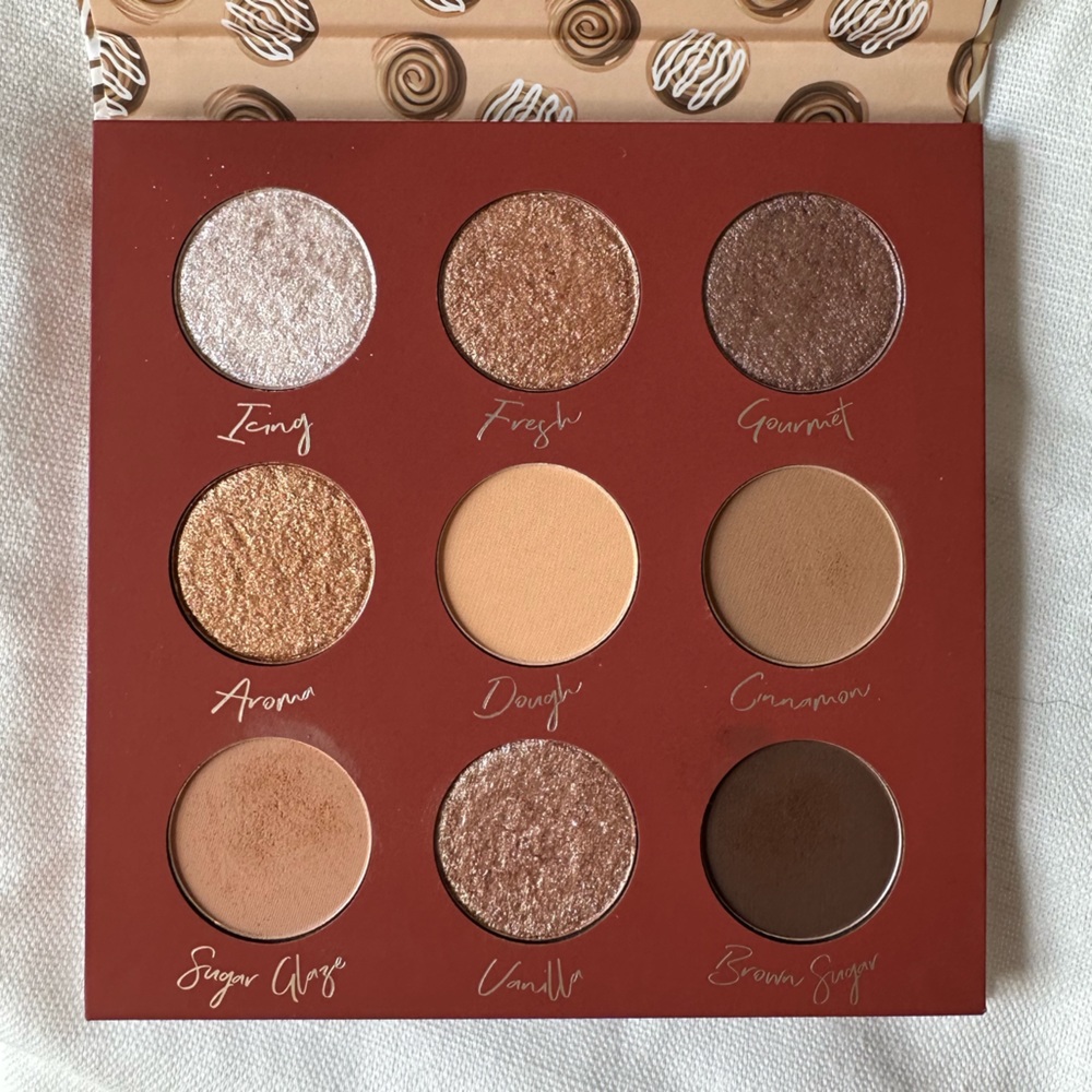 Beauty Bakerie The Chosen Bun palette 🍪🍰